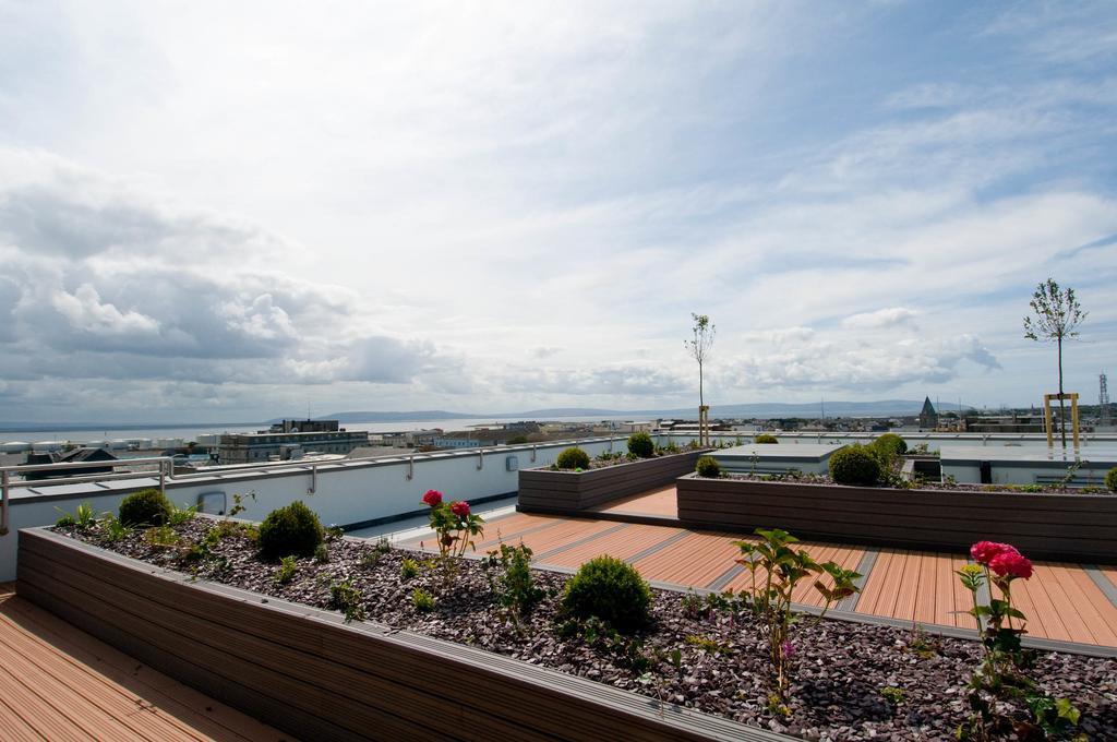 The Western Citypoint Apartments Galway Exterior foto