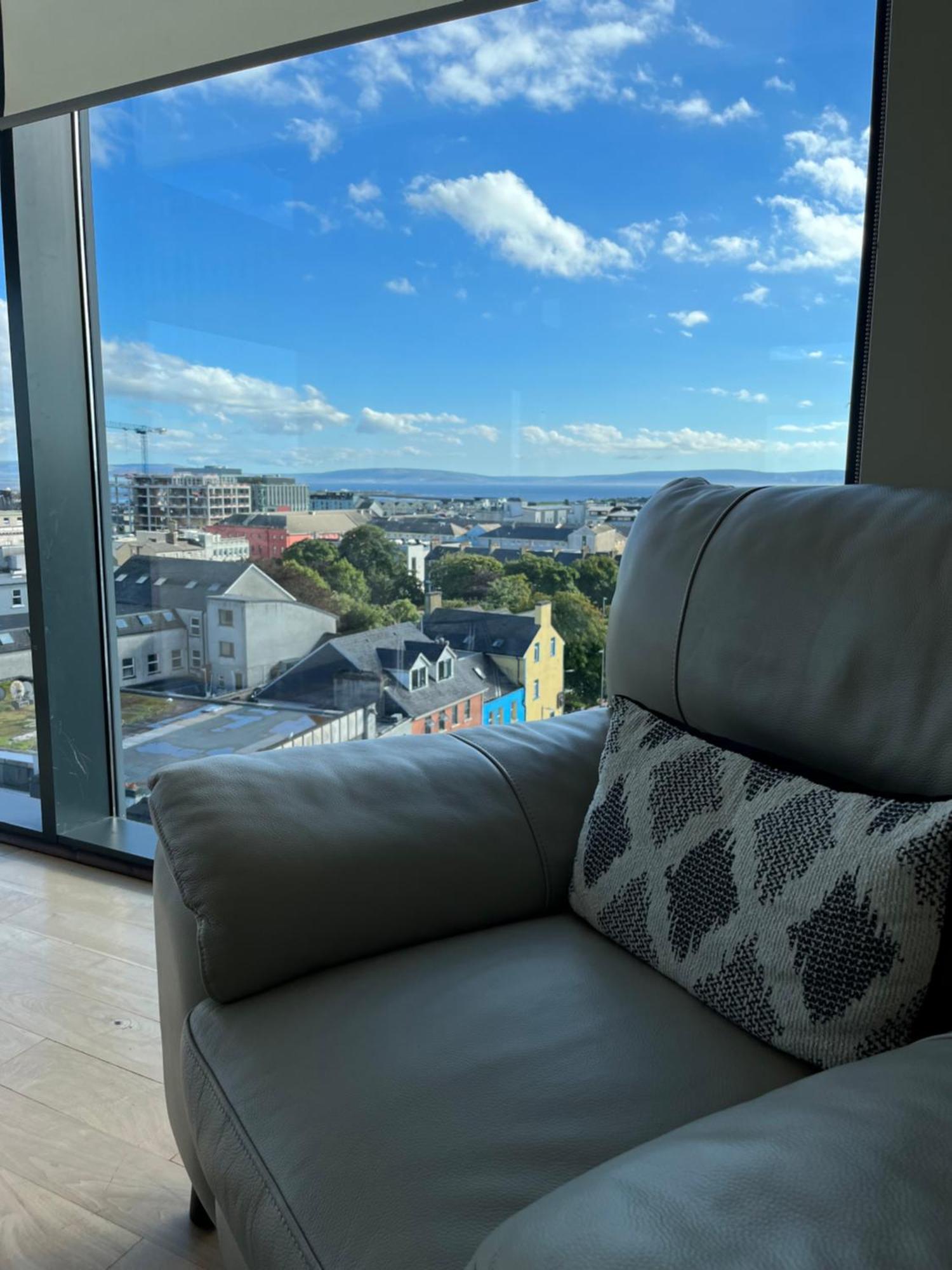 The Western Citypoint Apartments Galway Exterior foto